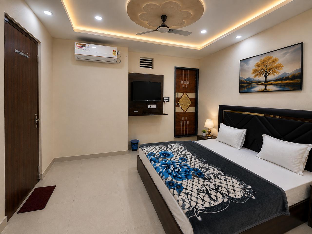 AC room at Kanha Residency, Mathura